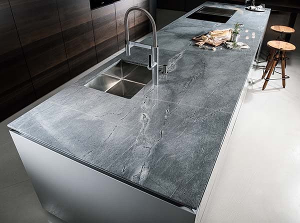 Naturstein Arbeitsplatte I POLIERTE OBERFLÄCHE