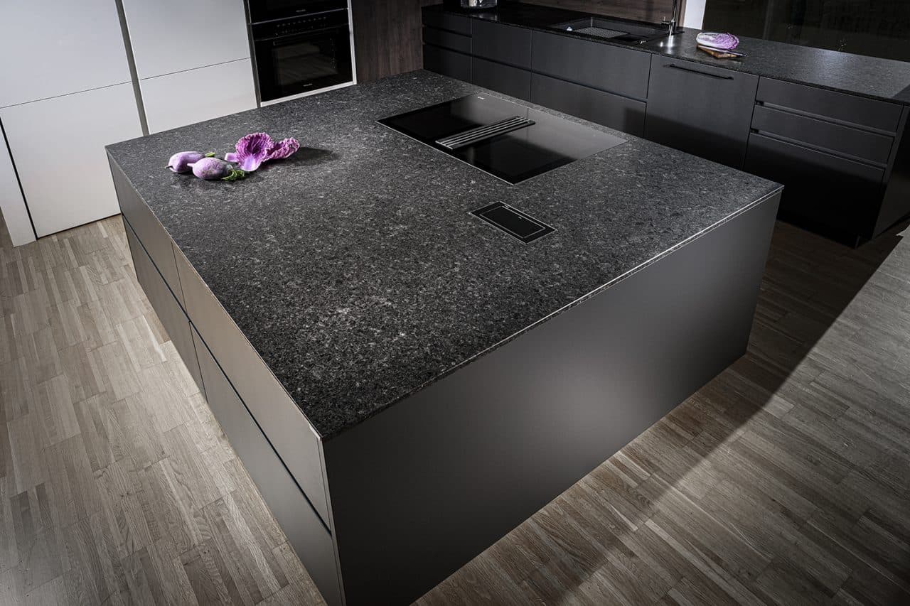 Naturstein Arbeitsplatte I LEATHER LOOK