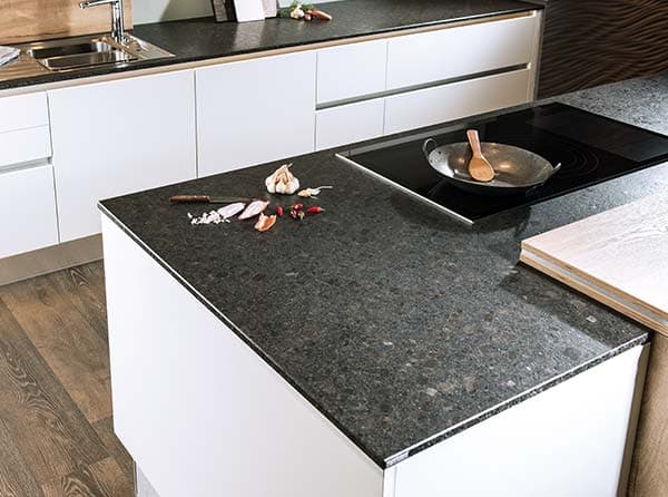 Naturstein Arbeitsplatte I LEATHER LOOK