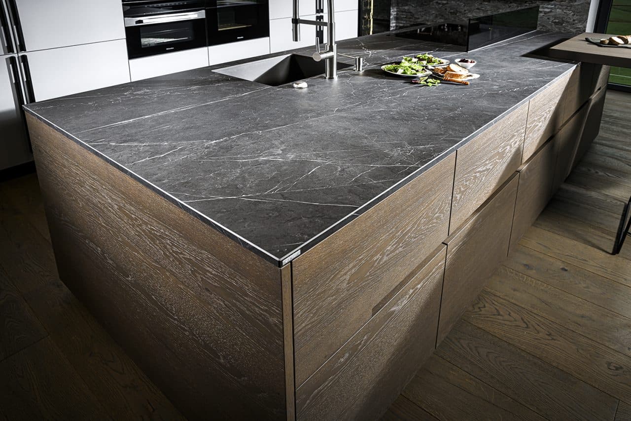 Küchenarbeitsplatten aus dem Natur-Werkstoff KERAMIK