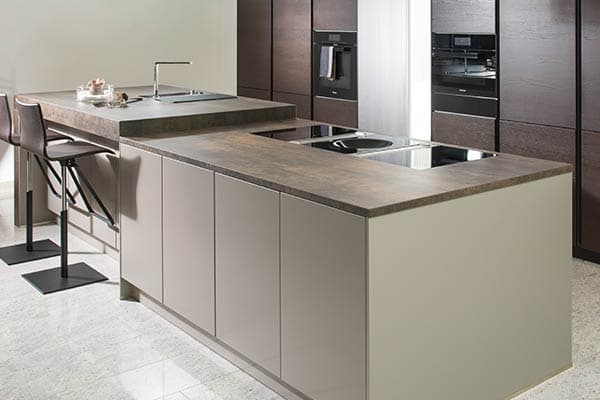 Küchenarbeitsplatten aus dem Natur-Werkstoff KERAMIK