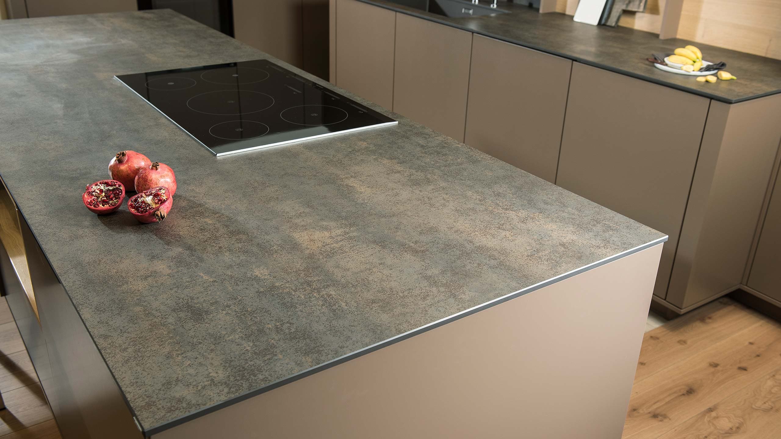 Küchenarbeitsplatten aus dem Natur-Werkstoff KERAMIK