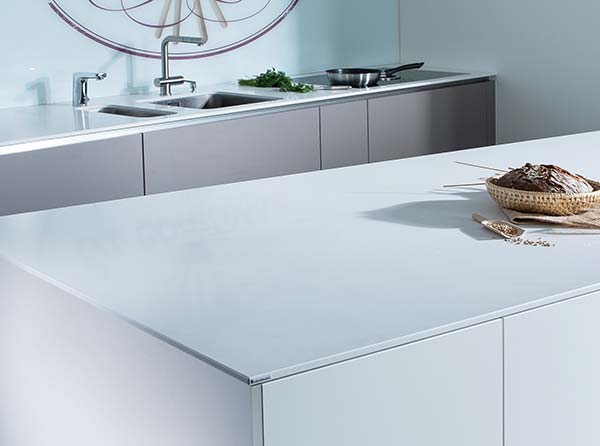 Quarzkomposit Arbeitsplatte I POLIERT