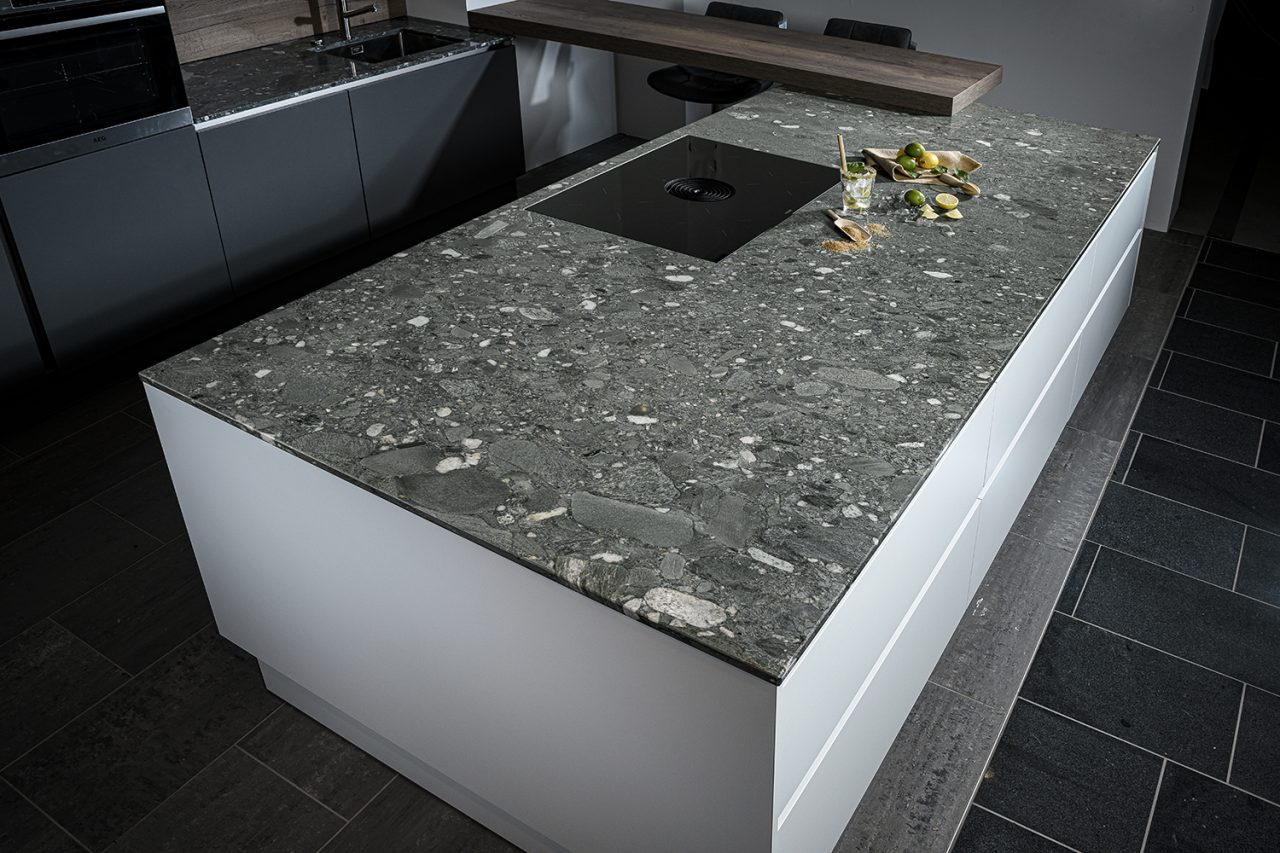 ALPENWELT. EINZIGARTIGE NATURSTEINE AUS DER ALPENREGION.