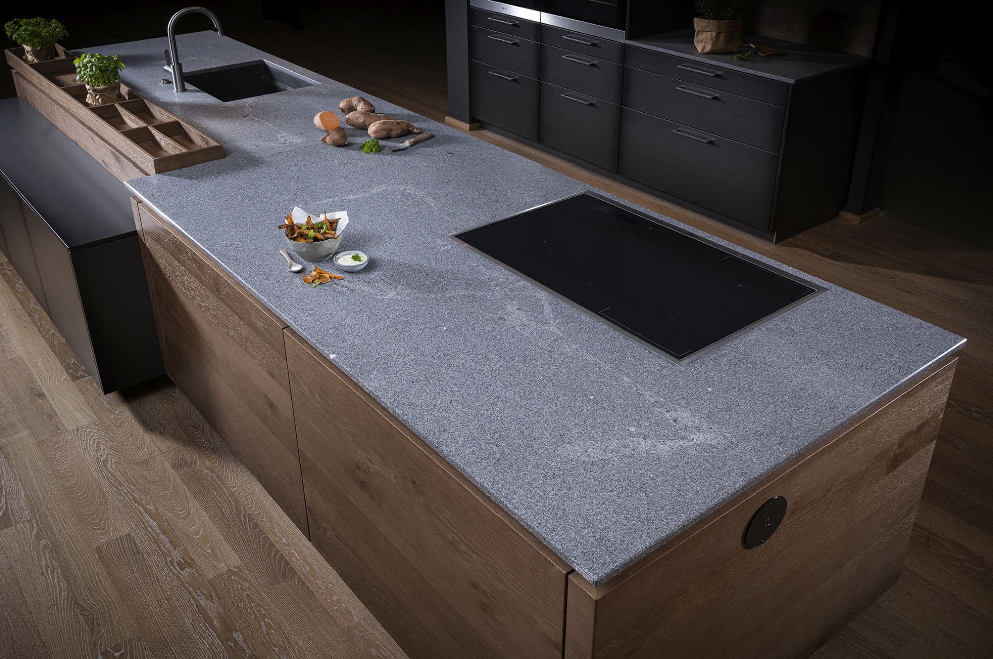 ALPENWELT. EINZIGARTIGE NATURSTEINE AUS DER ALPENREGION.