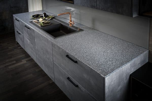 ALPENWELT. EINZIGARTIGE NATURSTEINE AUS DER ALPENREGION.